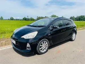 Toyota Aqua 2013 Car (Used)
