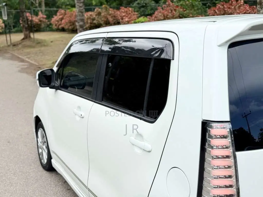 Suzuki Wagon R Stingray 2015 Car (Used)