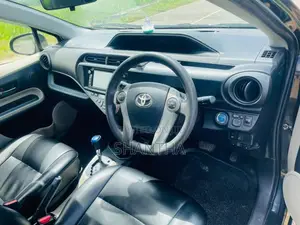 Toyota Aqua 2013 Car (Used)
