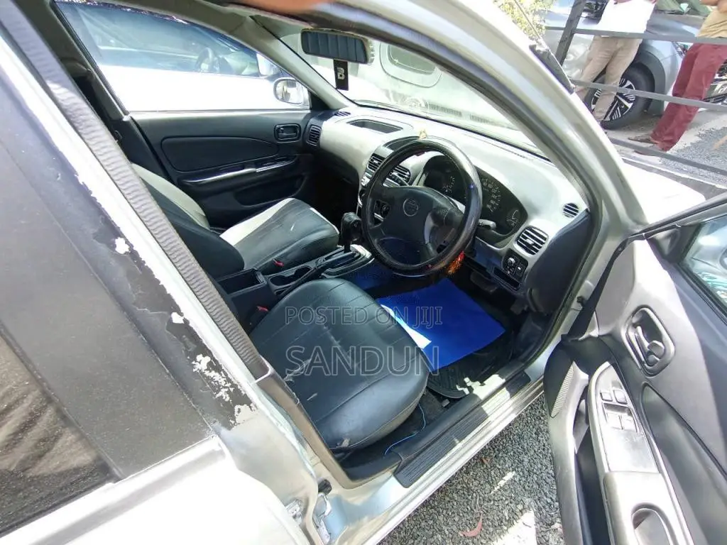 Nissan Wingroad 2001 Car (Used)