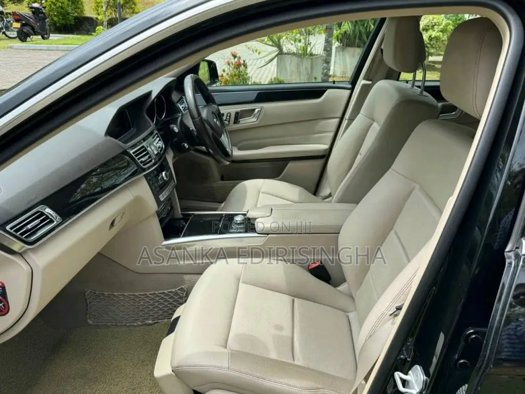 Mercedes-Benz E200 Avantgarde 2013 Car (Used)