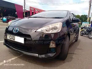 Toyota AQUA S Grade 2014 Car (Used)