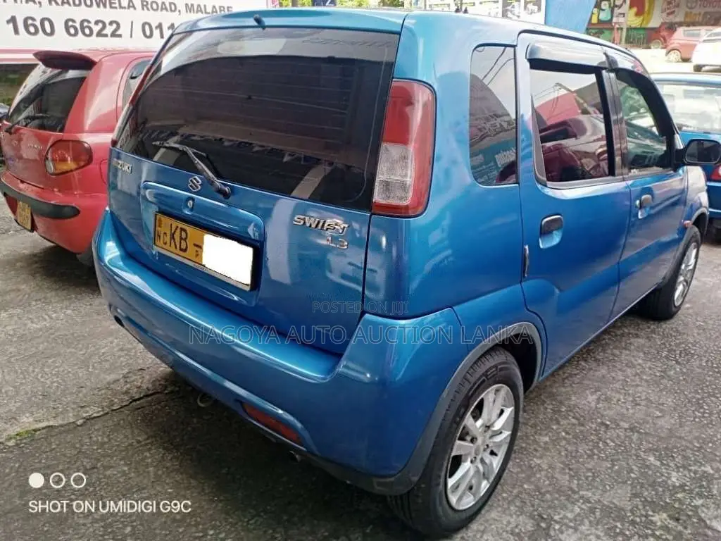 Suzuki SWIFT 2002 Car (Used)