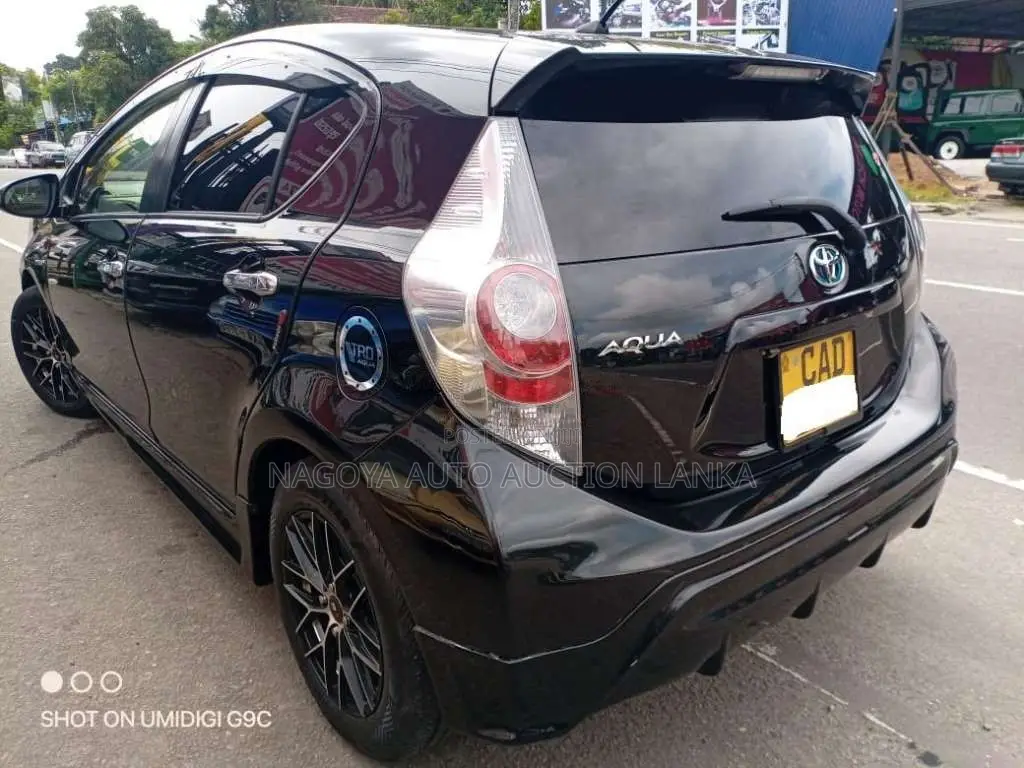 Toyota AQUA S Grade 2014 Car (Used)