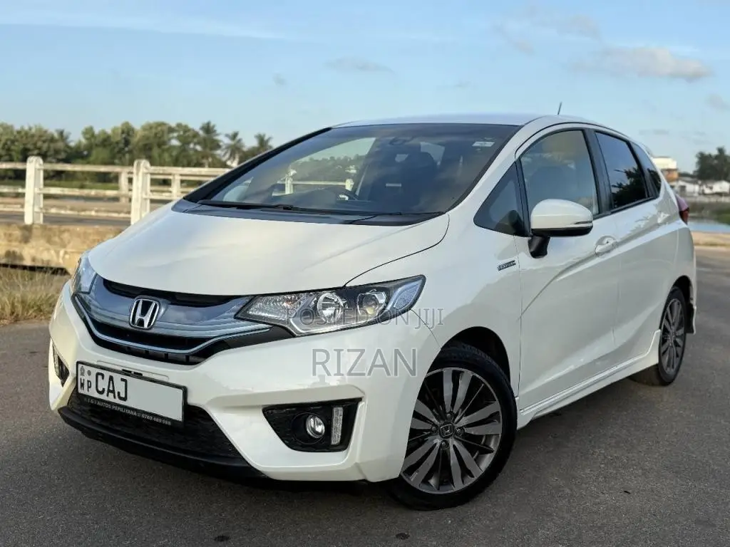 Honda Fit GP5 S Grade 2015 Car (Used)
