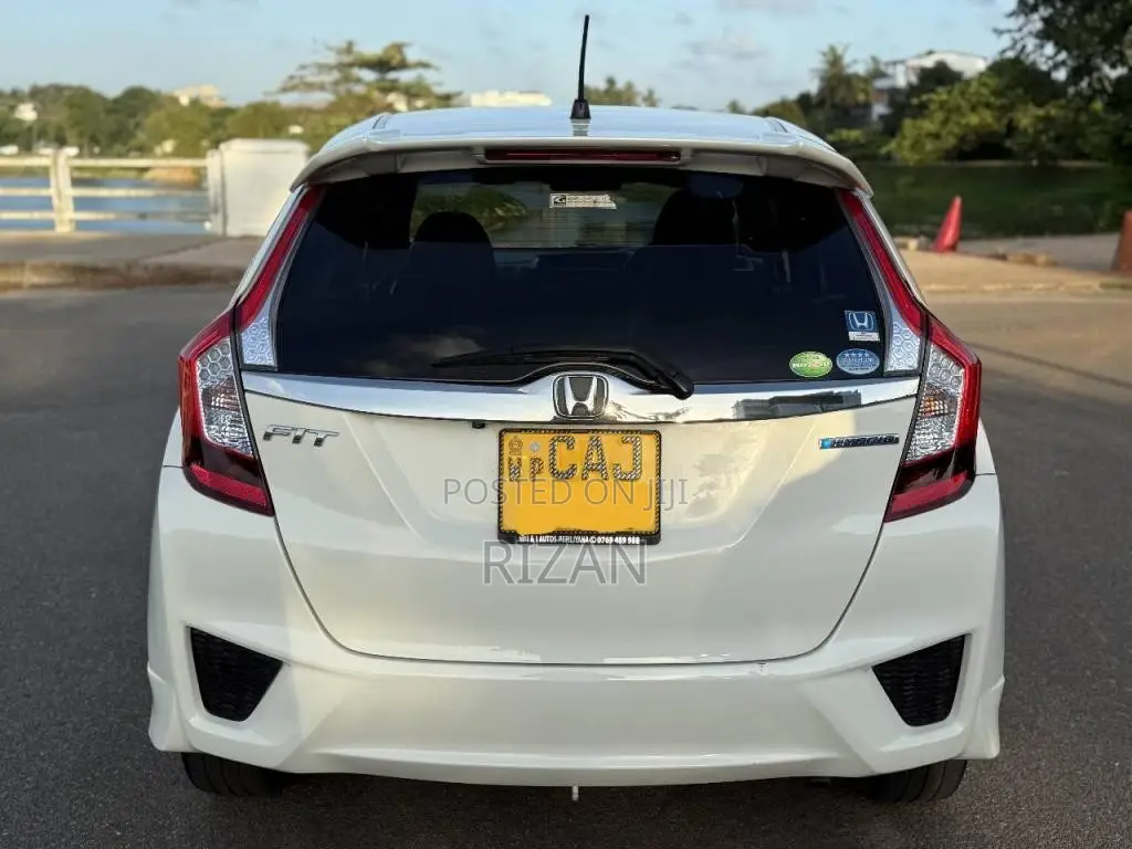 Honda Fit GP5 S Grade 2015 Car (Used)