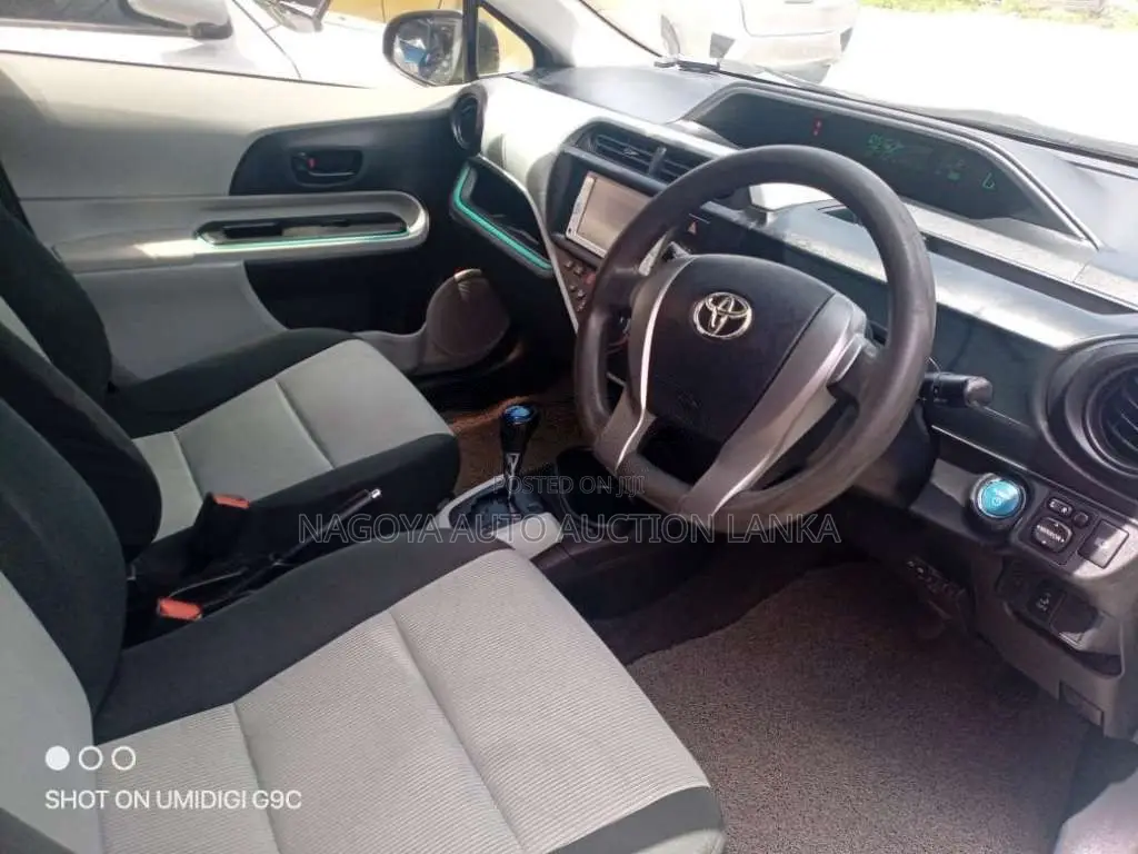 Toyota AQUA S LIMITED 2012 Car (Used)