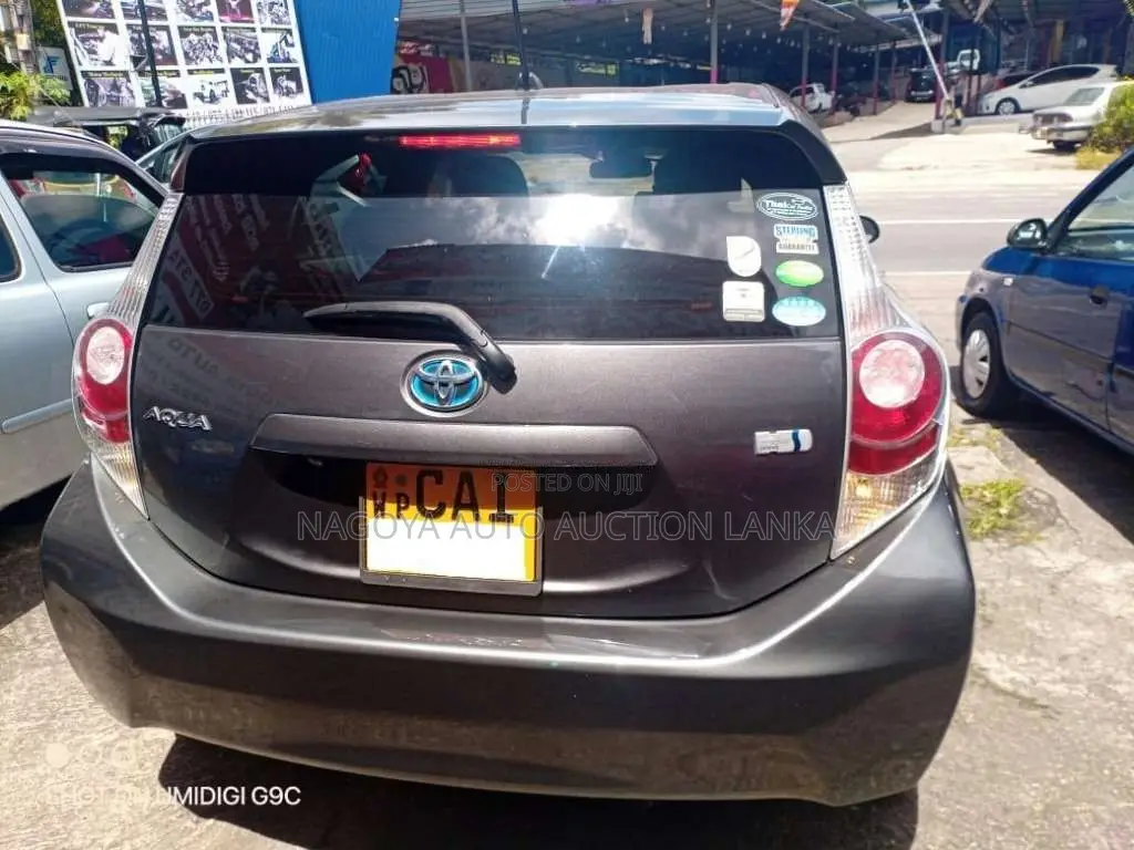 Toyota AQUA S LIMITED 2012 Car (Used)