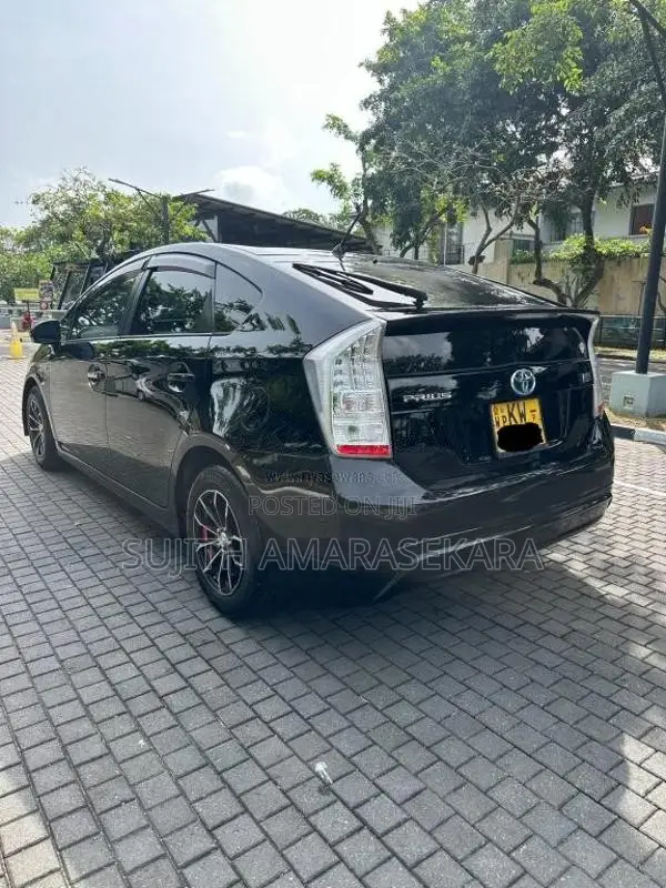Toyota Prius 2011 Car (Used)