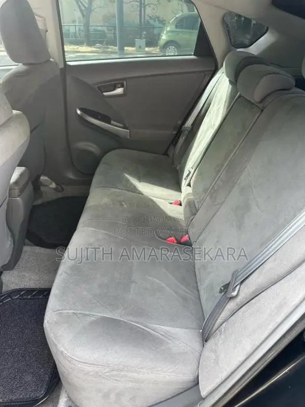 Toyota Prius 2011 Car (Used)