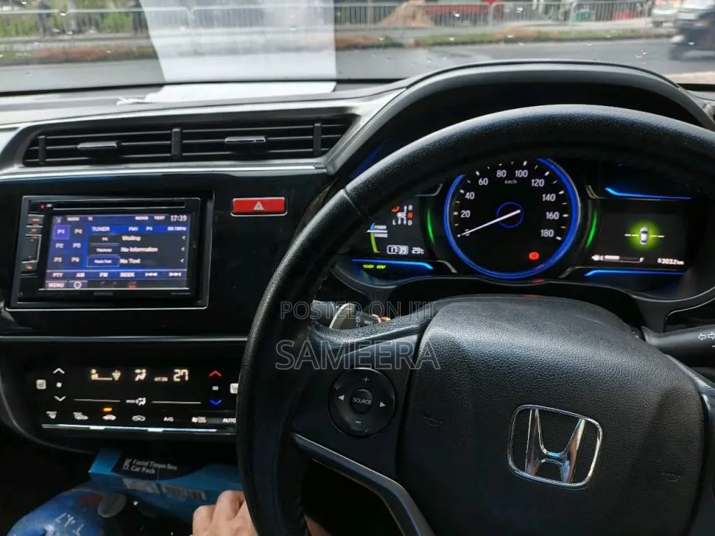 Honda Grace EX 2014 Car (Used)