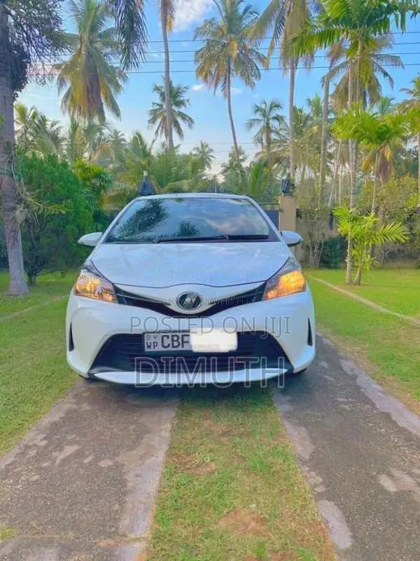 Toyota Vitz Safety 2016 Car (Used)