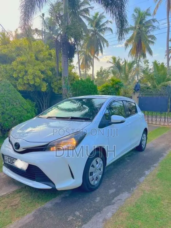 Toyota Vitz Safety 2016 Car (Used)