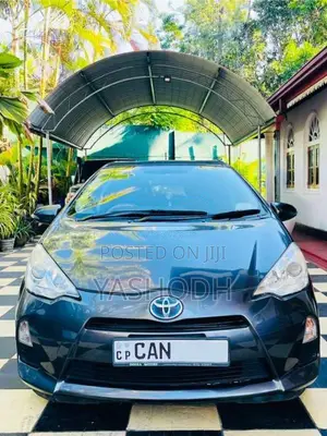 Toyota Aqua 2013 Car (Used)