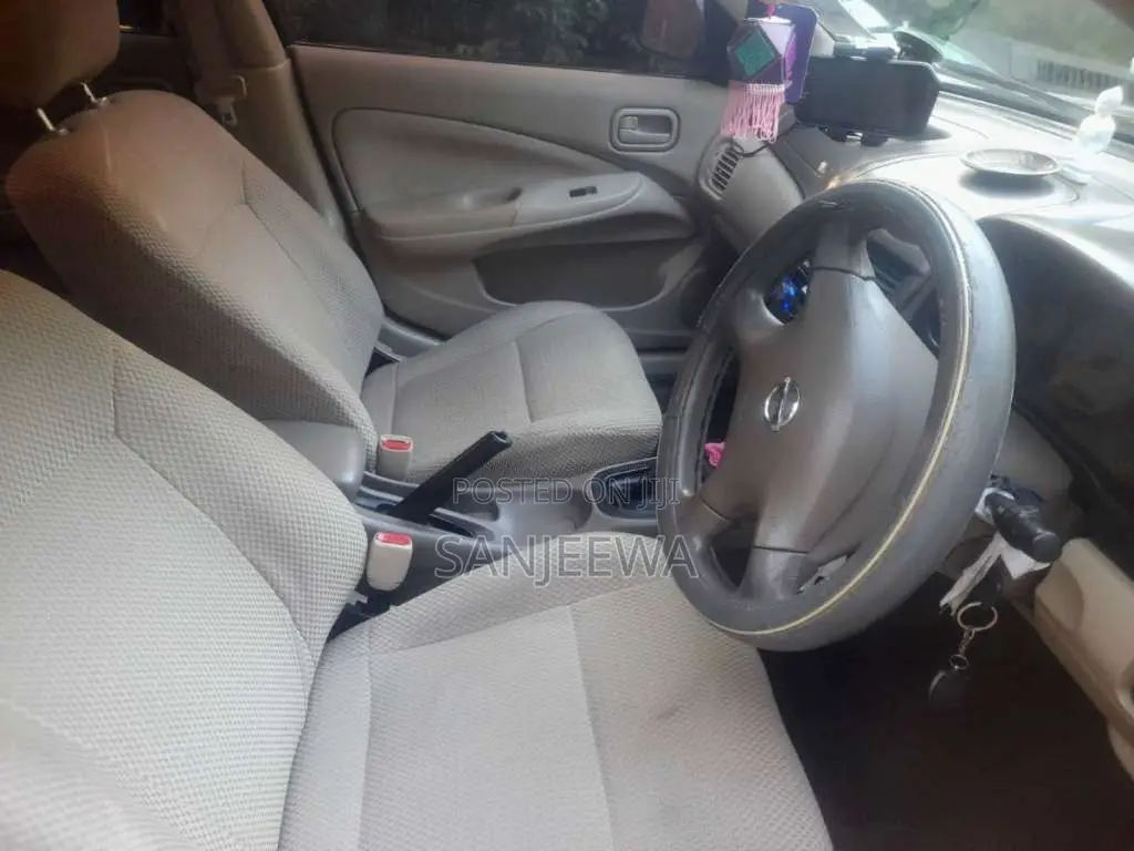 Nissan N17 2008 Car (Used)