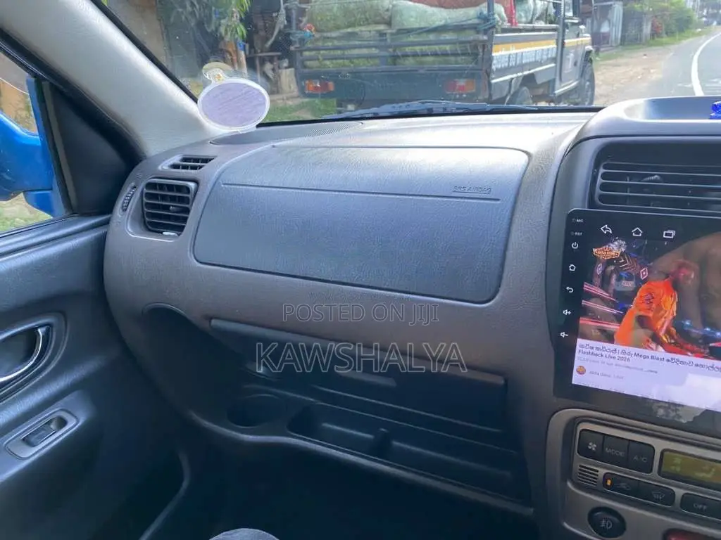 Chevrolet Cruze 2002 Car (Used)