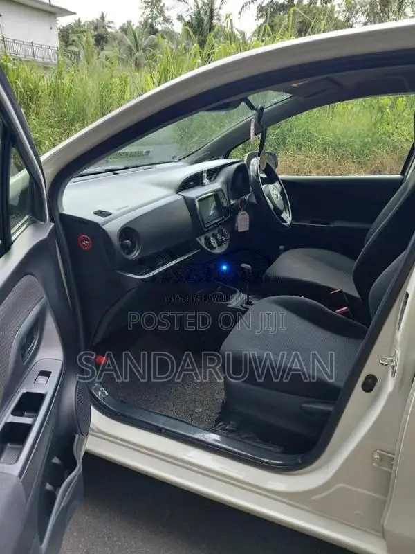 Toyota Vitz 2019 Car (Used)