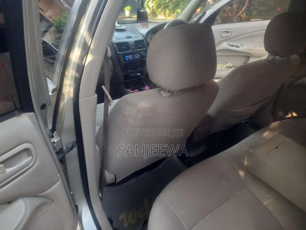 Nissan N17 2008 Car (Used)