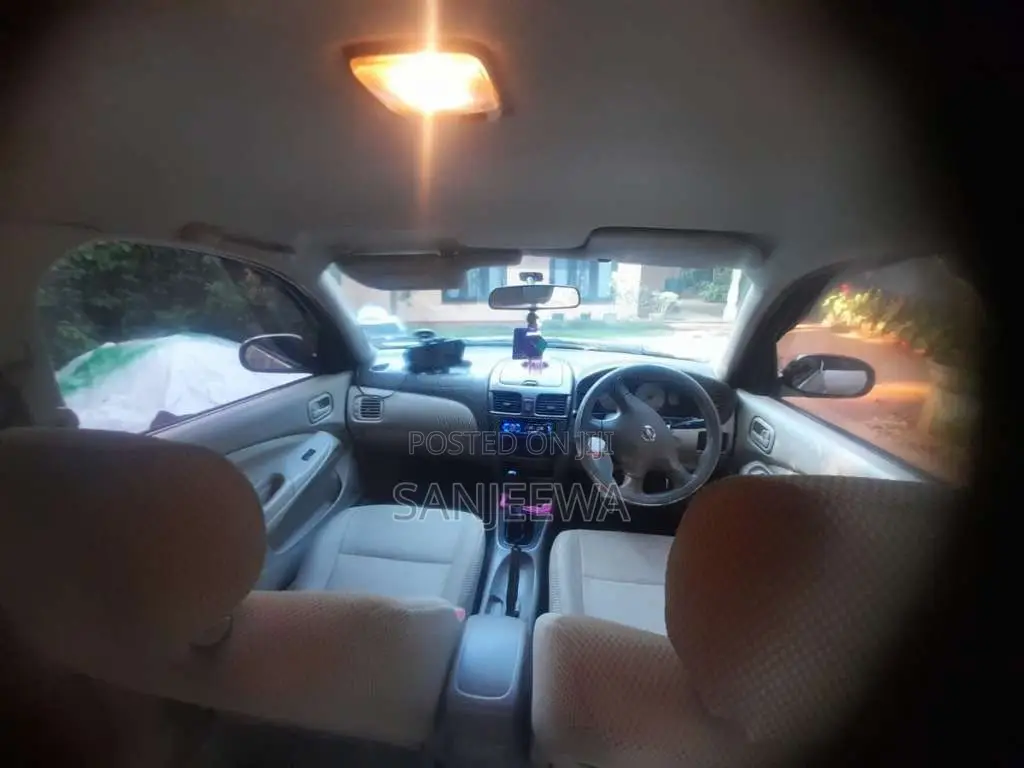 Nissan N17 2008 Car (Used)