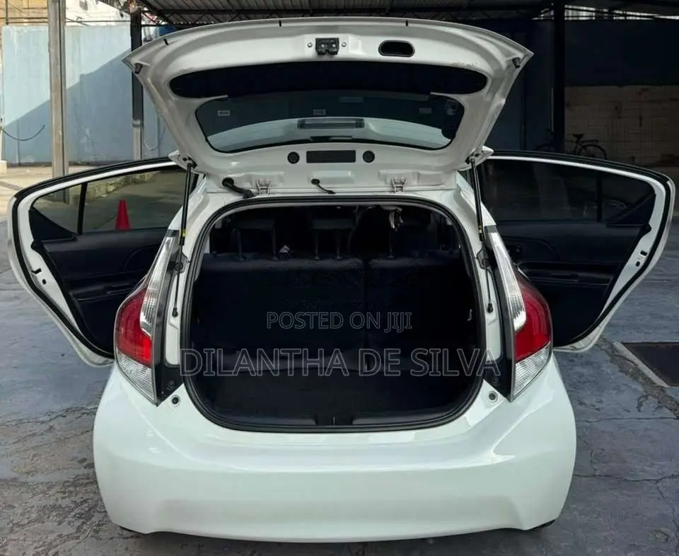 Toyota Aqua 2016 Car (Used)