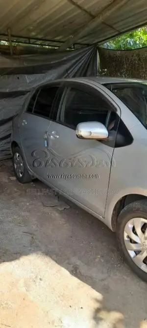 Toyota Vitz 2008 Car (Used)