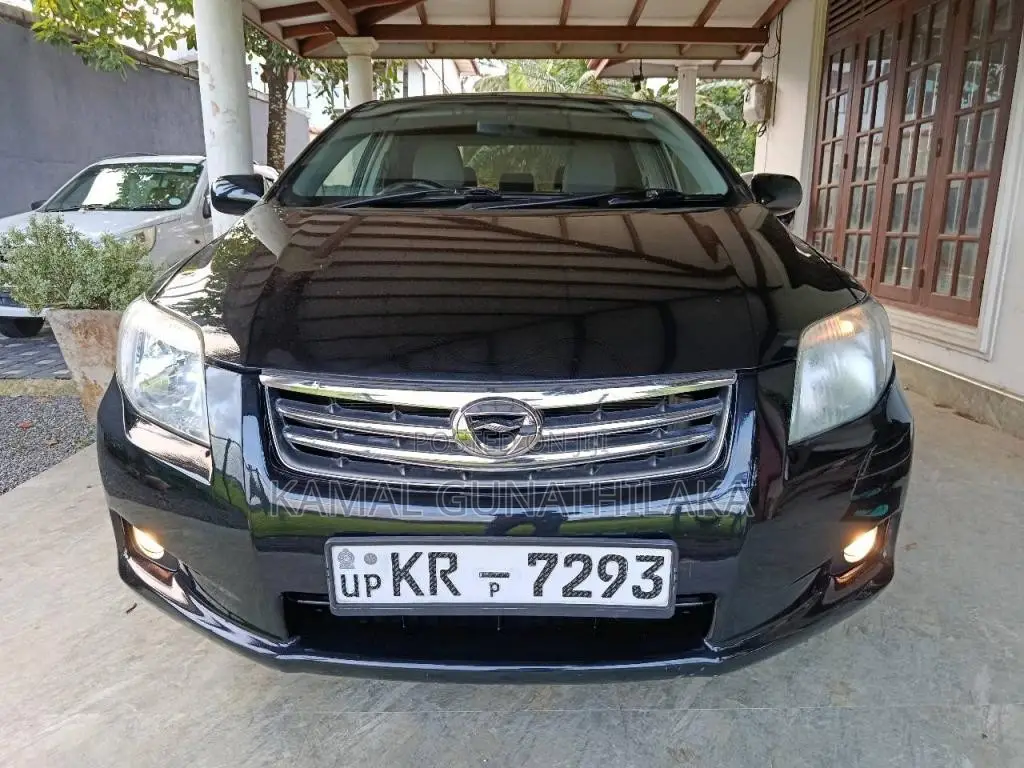 Toyota Axio 2010 Car (Used)