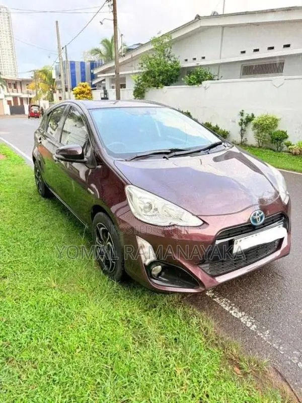 Toyota Aqua Urban Limited 2017 Car (Used)