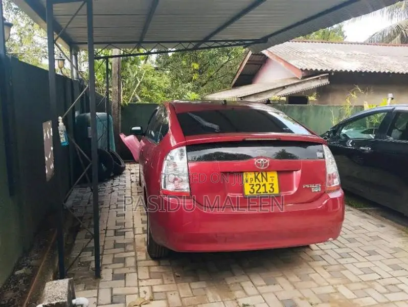 Toyota Prius 2007 Car (Used)