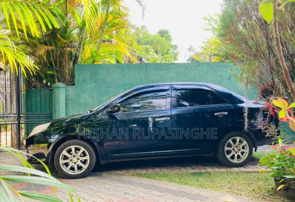 Micro MX7 2011 Car (Used)