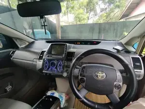 Toyota Prius 2007 Car (Used)