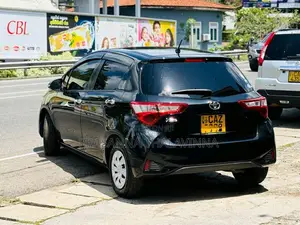 Toyota Vitz Safety 2017 Car (Used)