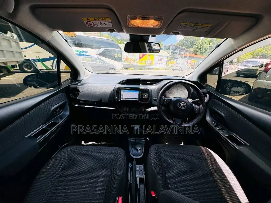 Toyota Vitz Safety 2017 Car (Used)