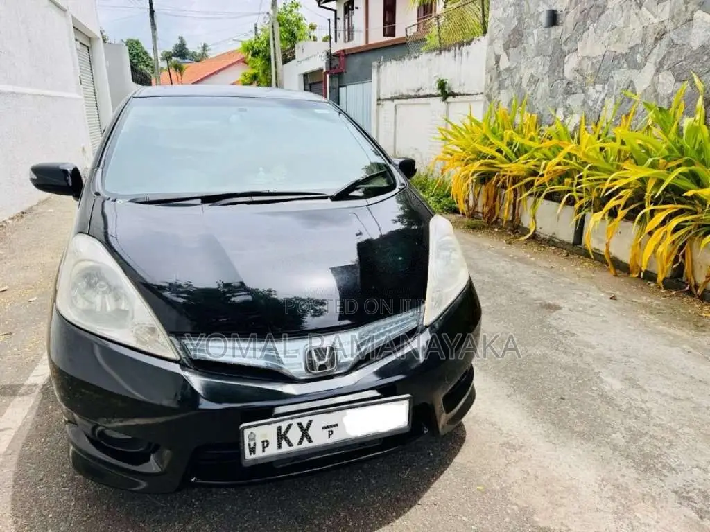 Honda Fit Shuttle GP2 2014 Car (Used)