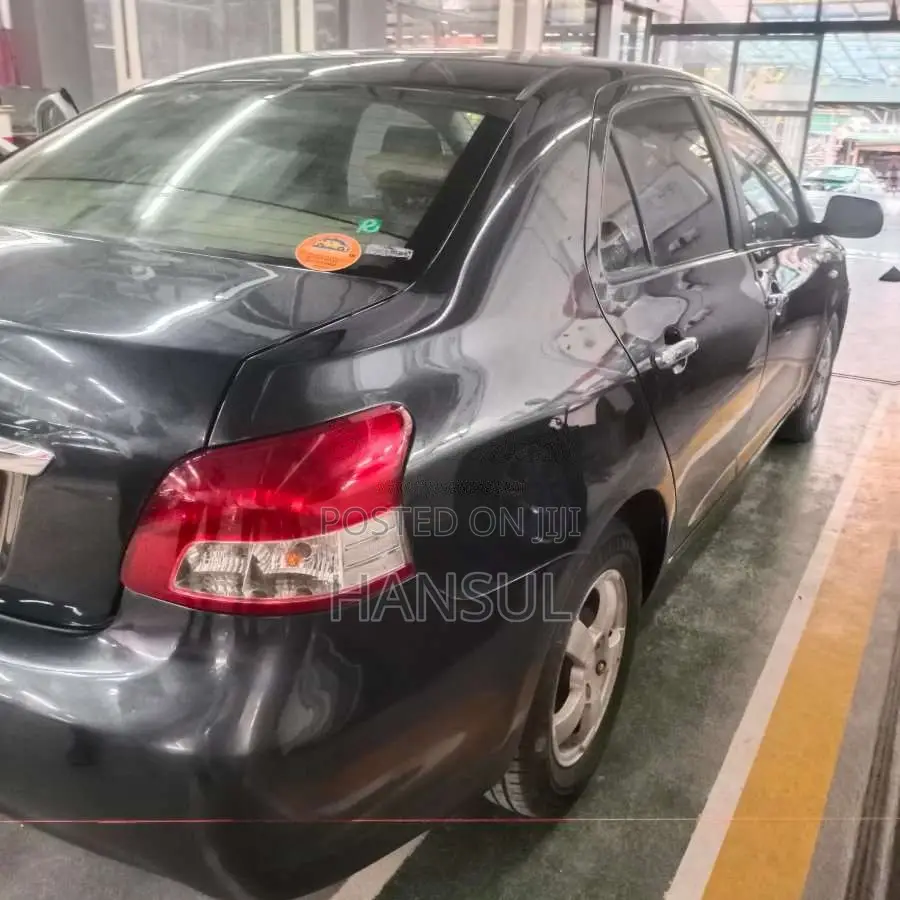 Toyota Belta 2007 Car (Used)