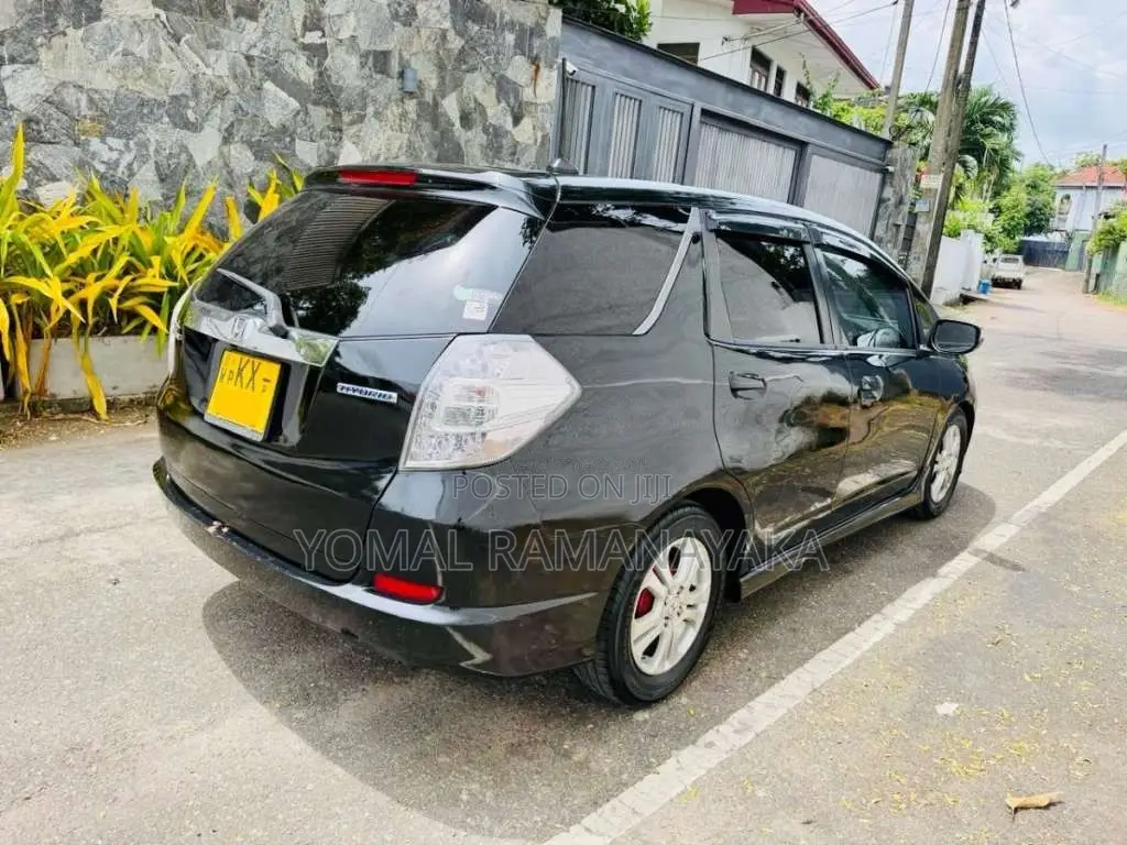 Honda Fit Shuttle GP2 2014 Car (Used)