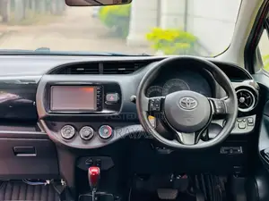 Toyota Vitz 2017 Car (Used)