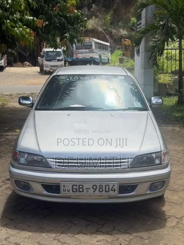 Toyota Carina 2000 Car (Used)