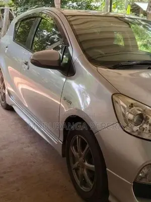 Toyota Aqua G Grade 2014 Car (Used)