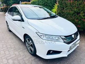 Honda Grace EX 2015 Car (Used)