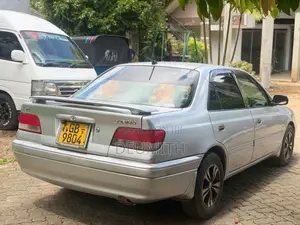 Toyota Carina 2000 Car (Used)