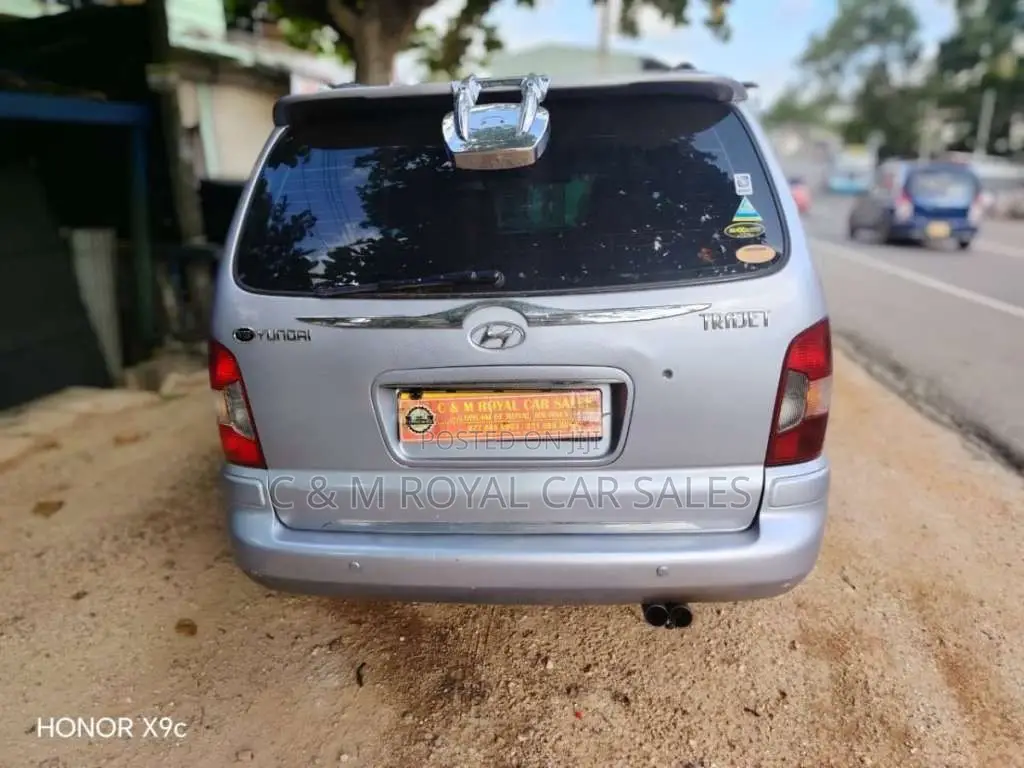 Hyundai Trajet 2000 Car (Used)