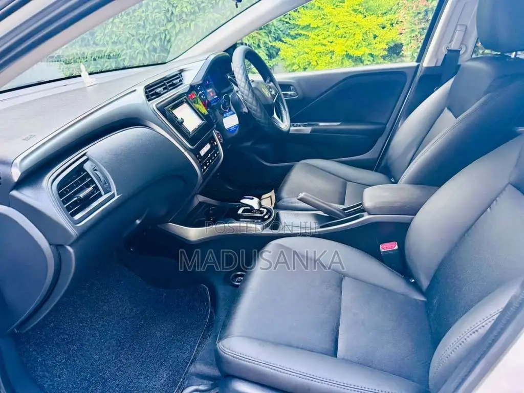 Honda Grace EX 2015 Car (Used)