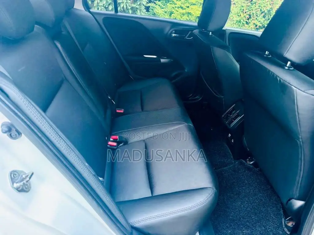 Honda Grace EX 2015 Car (Used)