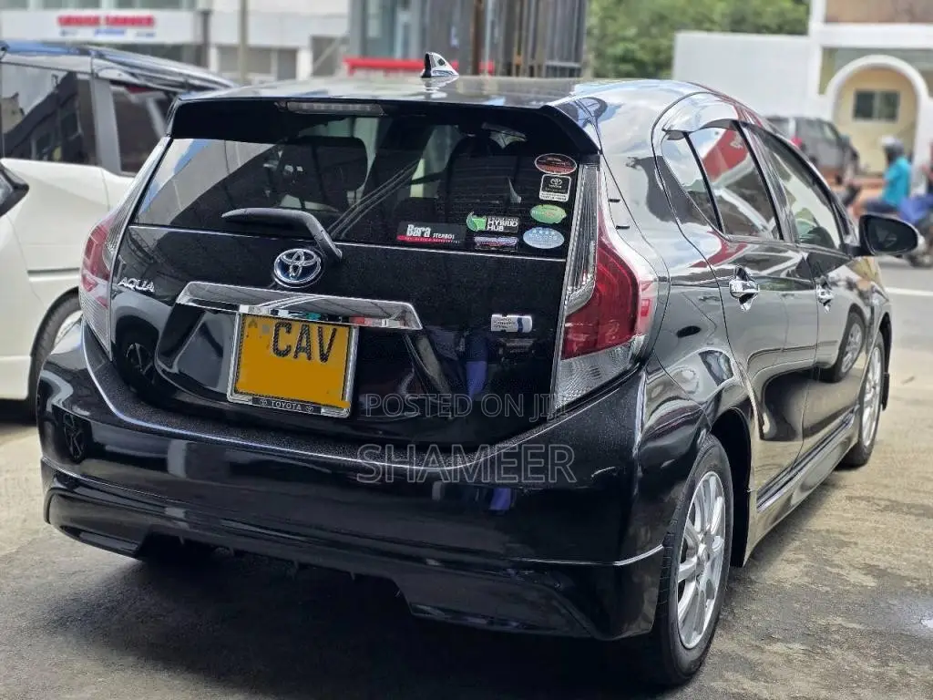 Toyota Aqua X Urban 2017 Car (Used)