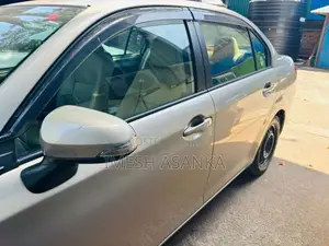 Toyota Axio 2013 Car (Used)