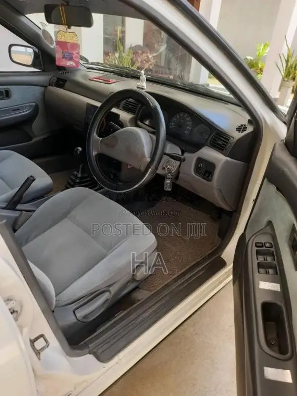 Nissan Sunny FB14 1994 Car (Used)