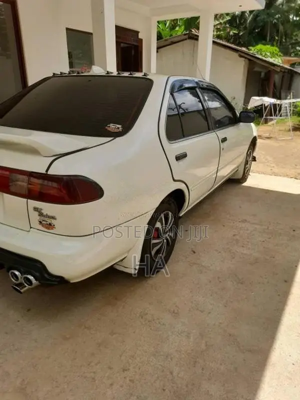Nissan Sunny FB14 1994 Car (Used)