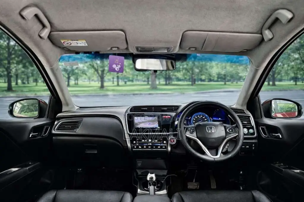 Honda Grace EX 2017 Car (Used)