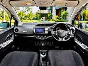 Toyota Vitz 2019 Car (Used)