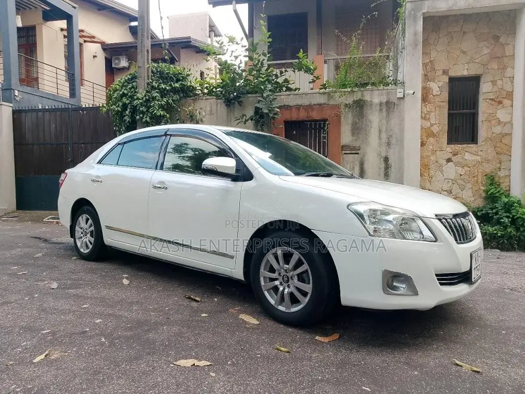 Toyota Premio 2013 Car (Used)